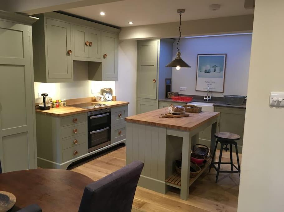 St Anthony'S, Bright Perkily Decorated 3 Bedroom House Ampleforth Bagian luar foto