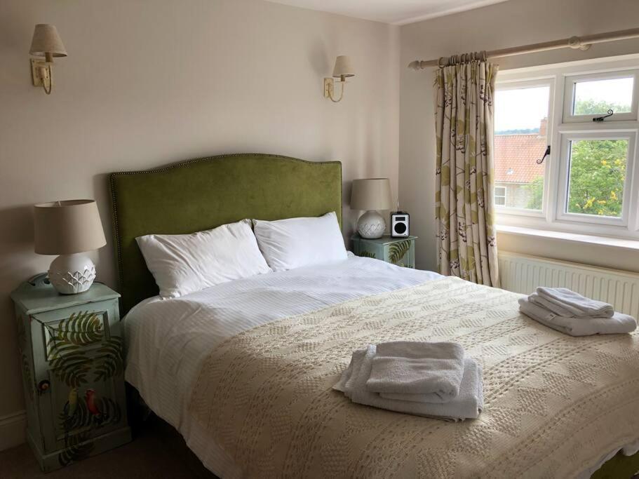 St Anthony'S, Bright Perkily Decorated 3 Bedroom House Ampleforth Bagian luar foto